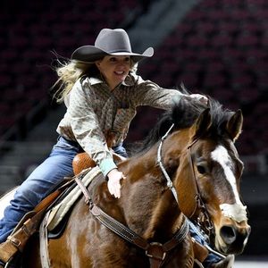 Meet your Posher, Hanah